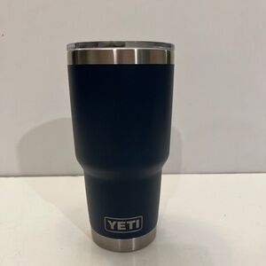 ULINE Yeti Rambler 30 oz Tumbler Navy w/Mag Slide Lid
